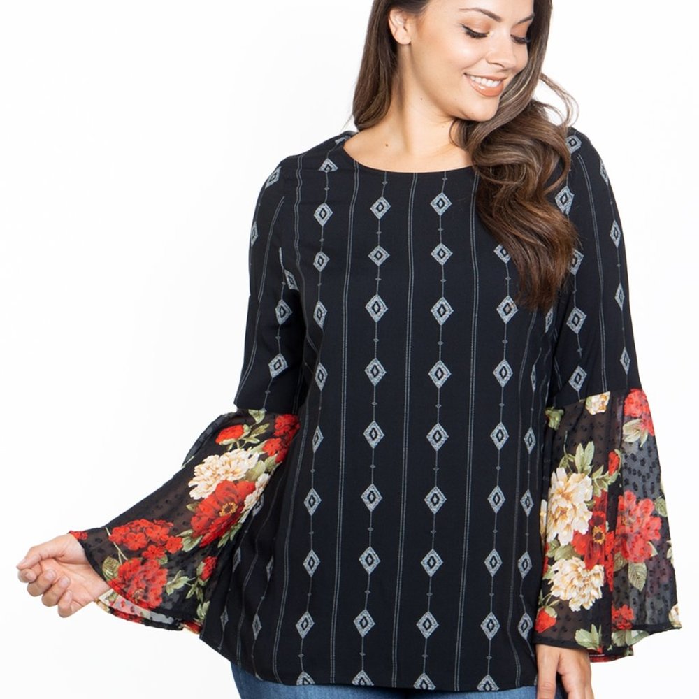 Brand New Gorgeous Stylish Lightweight Floral Long Bell Sleeve Blouse - 2XL